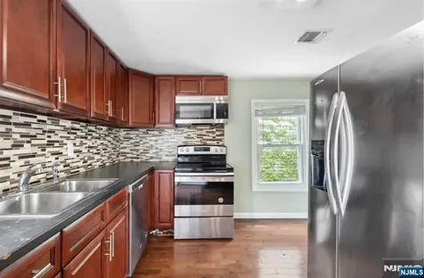 70 Sherman Avenue Newark NJ 07114