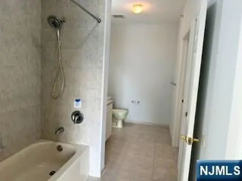 134 Cory Lane Elmwood Park NJ 07407