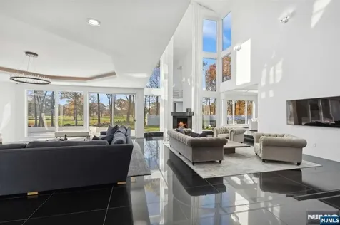 23 Rio Vista Drive Alpine NJ 07620