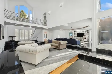 23 Rio Vista Drive Alpine NJ 07620