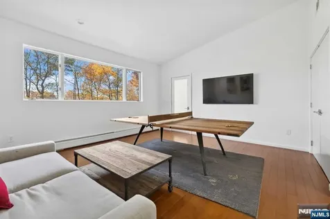 23 Rio Vista Drive Alpine NJ 07620