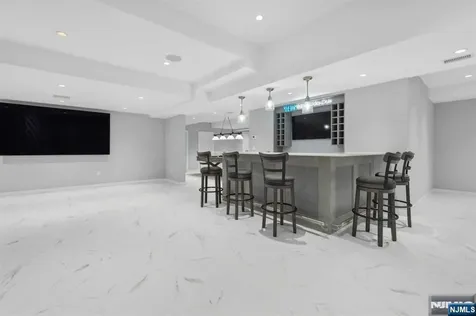 23 Rio Vista Drive Alpine NJ 07620