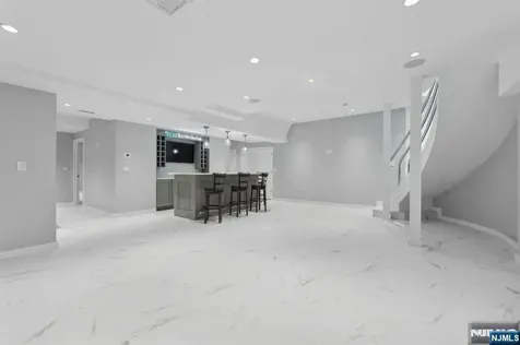 23 Rio Vista Drive Alpine NJ 07620