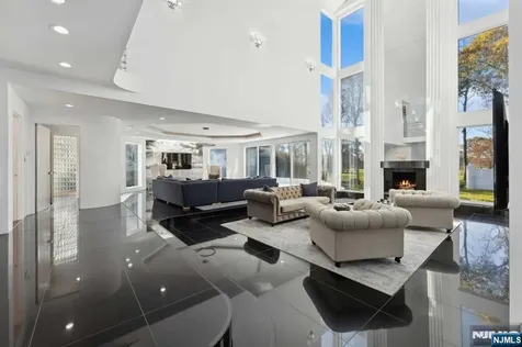 23 Rio Vista Drive Alpine NJ 07620