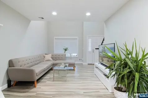 471 N Midland Avenue Saddle Brook NJ 07663