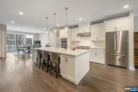 3 Cinnamon Drive Upper Saddle River NJ 07458