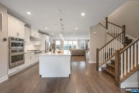 3 Cinnamon Drive Upper Saddle River NJ 07458