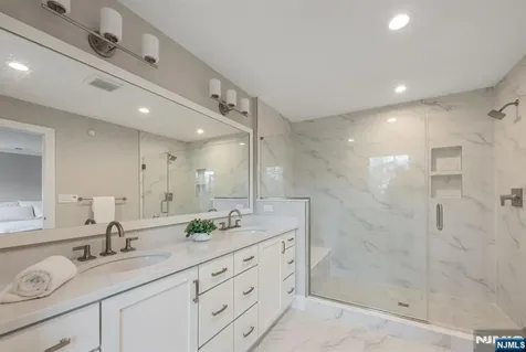 3 Cinnamon Drive Upper Saddle River NJ 07458