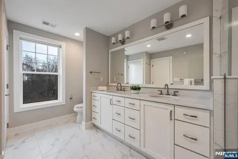 3 Cinnamon Drive Upper Saddle River NJ 07458