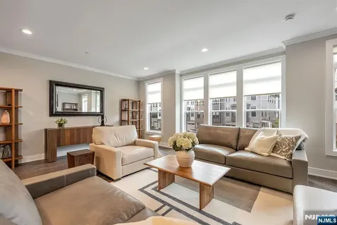 3 Cinnamon Drive Upper Saddle River NJ 07458