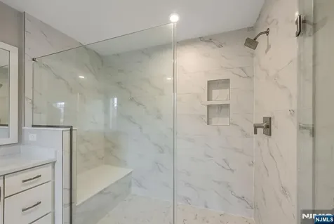 3 Cinnamon Drive Upper Saddle River NJ 07458