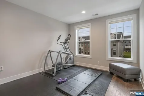 3 Cinnamon Drive Upper Saddle River NJ 07458