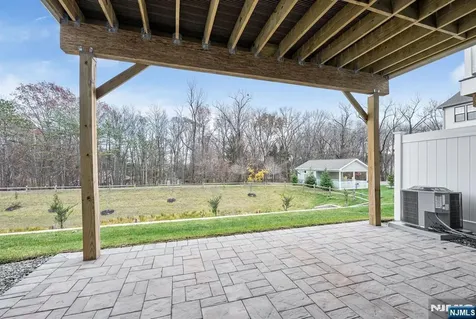 3 Cinnamon Drive Upper Saddle River NJ 07458