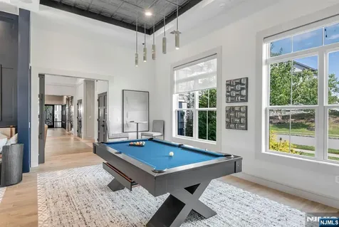 3 Cinnamon Drive Upper Saddle River NJ 07458