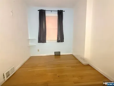 56 Marvin Avenue Franklin NJ 08873