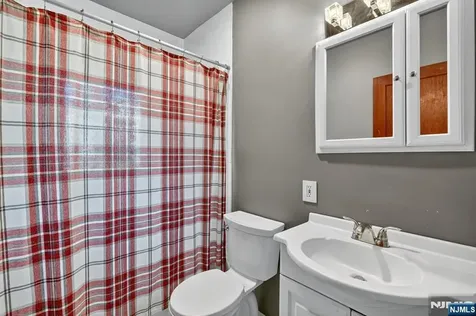83 Lakeview Avenue Ringwood NJ 07456