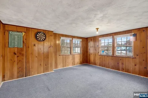 83 Lakeview Avenue Ringwood NJ 07456