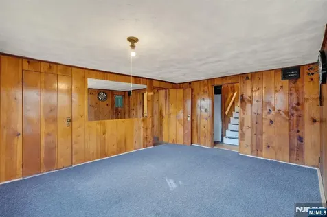 83 Lakeview Avenue Ringwood NJ 07456