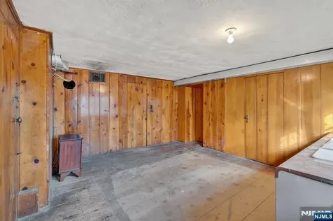 83 Lakeview Avenue Ringwood NJ 07456