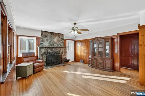 83 Lakeview Avenue Ringwood NJ 07456