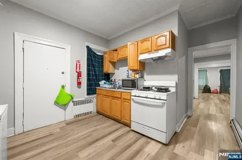 282 Hamilton Avenue Paterson NJ 07501