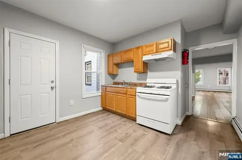 282 Hamilton Avenue Paterson NJ 07501