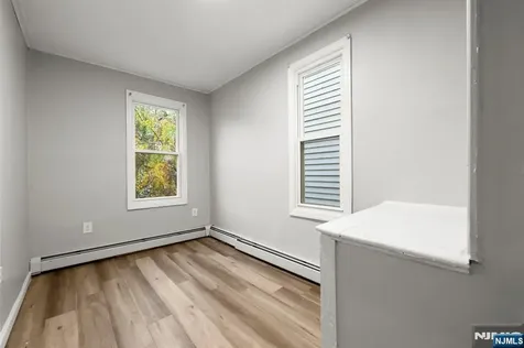 282 Hamilton Avenue Paterson NJ 07501