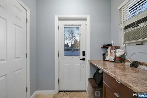 67 Spring Valley Avenue Hackensack NJ 07601