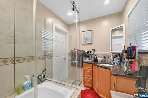 67 Spring Valley Avenue Hackensack NJ 07601