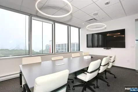 1 Bridge Plaza Fort Lee NJ 07024