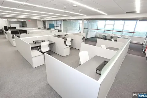 1 Bridge Plaza Fort Lee NJ 07024