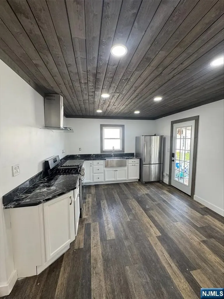 9 Marion Court Belleville NJ 07109