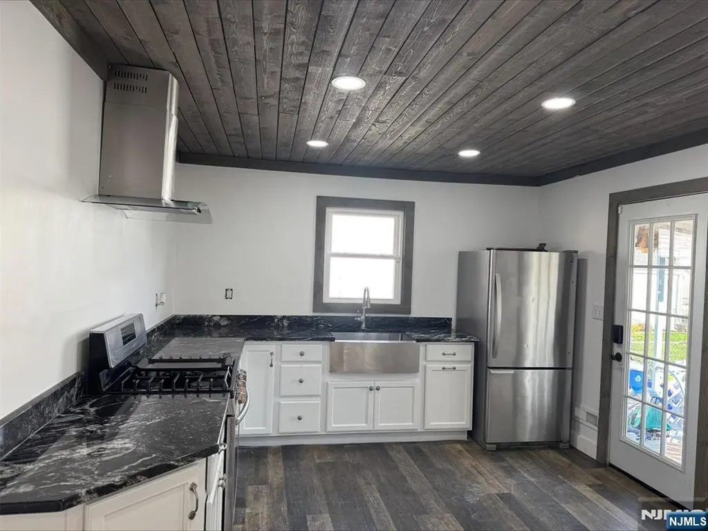 9 Marion Court Belleville NJ 07109