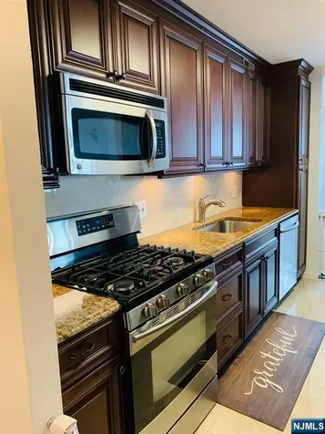 555 North Avenue Fort Lee NJ 07024
