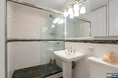 555 North Avenue Fort Lee NJ 07024