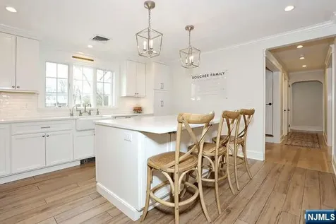7 Madison Heights Wyckoff NJ 07481