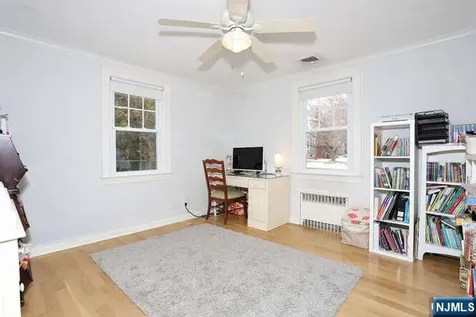 7 Madison Heights Wyckoff NJ 07481