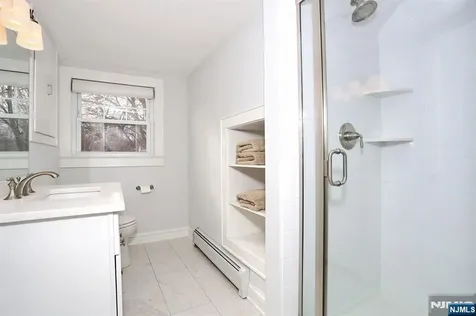 7 Madison Heights Wyckoff NJ 07481