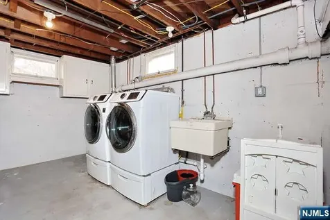 7 Madison Heights Wyckoff NJ 07481