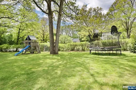 7 Madison Heights Wyckoff NJ 07481