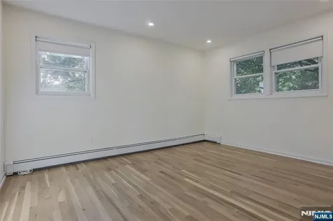 18 Ruth Lane Demarest NJ 07627