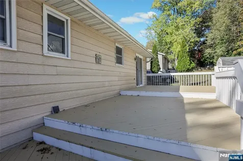 18 Ruth Lane Demarest NJ 07627