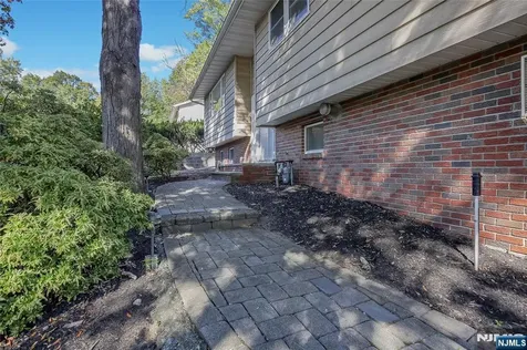 18 Ruth Lane Demarest NJ 07627