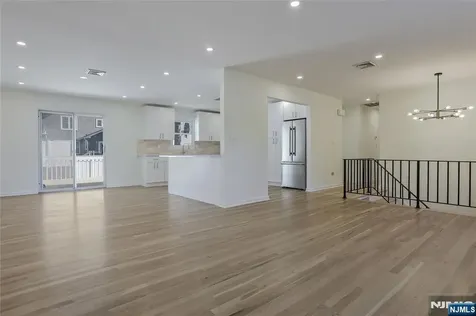 18 Ruth Lane Demarest NJ 07627