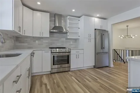 18 Ruth Lane Demarest NJ 07627