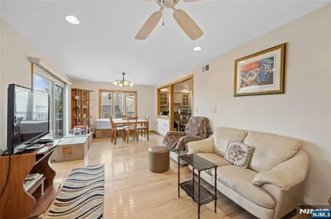 42 Harvey Road Clifton NJ 07012