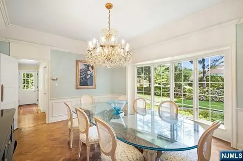 2 Canoe Lane Roseland NJ 07068