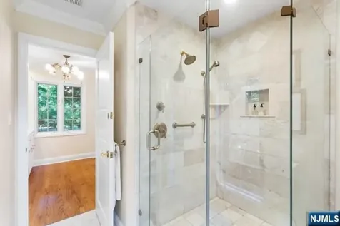 2 Canoe Lane Roseland NJ 07068