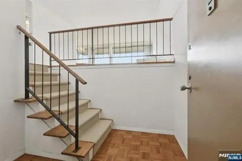 4 Horizon Road Fort Lee NJ 07024