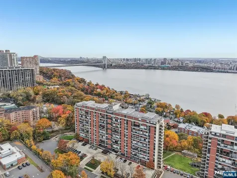4 Horizon Road Fort Lee NJ 07024